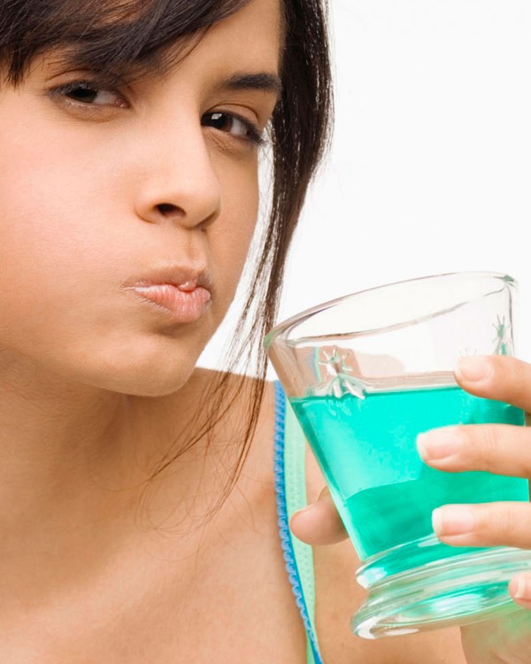 Nước súc miệng Listerine Ultraclean