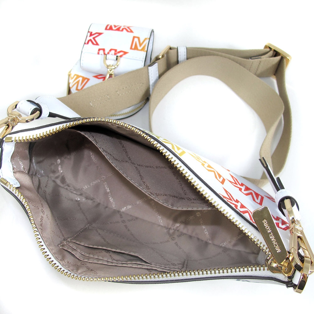 Túi xách Michael Kors - TXN 0806 MK JET SET TRAVEL 3414